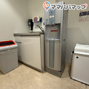 順天堂医院 B棟(1F)の授乳室・おむつ替え台の写真(1枚目)