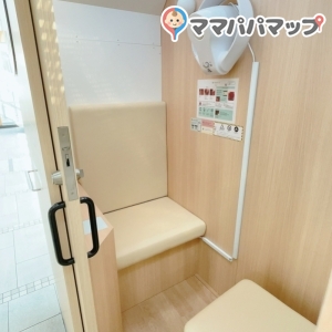 代々木八幡駅(上りホーム　多機能トイレ)の授乳室情報 画像2