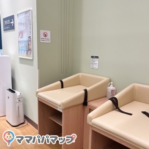 アカチャンホンポ ブランチ北長瀬店(1F)の授乳室・オムツ替え台情報 画像2
