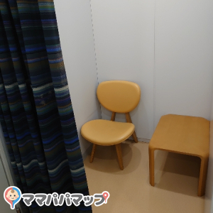 板橋区役所(1F)の授乳室・おむつ替え台の写真(2枚目)