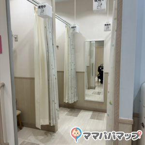 アルパーク　東棟(1F)の授乳室・おむつ替え台の写真(4枚目)