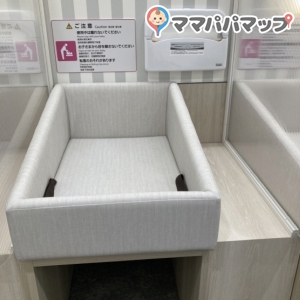 THE OUTLETS 湘南平塚　VILLAGEスクエアの授乳室・オムツ替え台情報 画像6