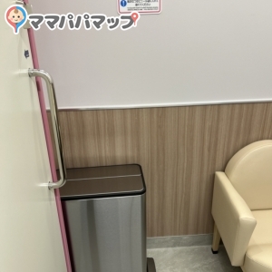 イオンスタイル横浜高田 ベビールーム(2F)の授乳室・オムツ替え台情報 画像1