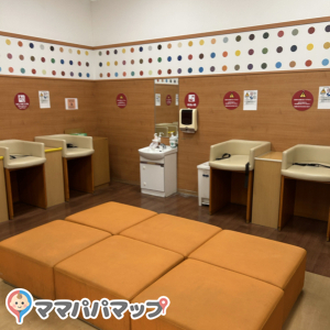 イオン秦野店(2F)の授乳室・オムツ替え台情報 画像9