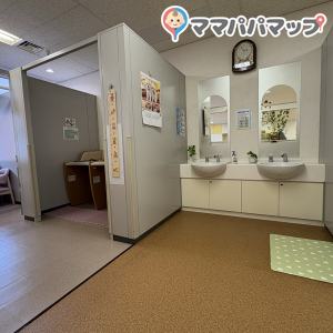文京区子ども家庭支援センター ぴよぴよひろば(5F)の授乳室・オムツ替え台情報 画像1