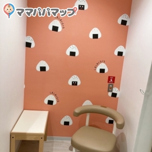 ららぽーと堺(1F ウエストコート)の授乳室・おむつ替え台の写真(8枚目)