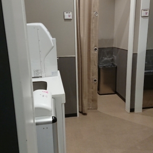 イオンモール名古屋茶屋(2F)の授乳室・おむつ替え台の写真(4枚目)