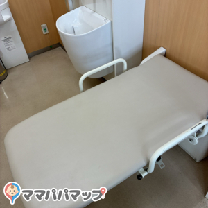 DCM 水沢店(1F)のオムツ替え台情報 画像1