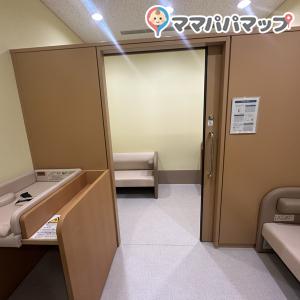 国立新美術館(B1階)の授乳室・オムツ替え台情報 画像3