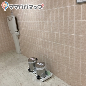 二階女性トイレ