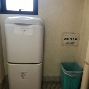 横浜市立金沢動物園ユーラシア休憩所の授乳室・オムツ替え台情報 画像2