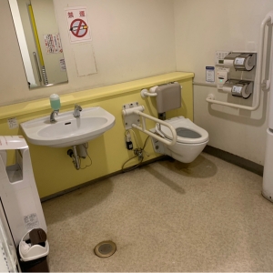 ベビーカーでも入れます