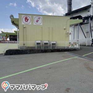 富士急ハイランド(フードスタジアム横)の授乳室・オムツ替え台情報 画像1