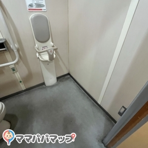 ベビーザらス  豊中店(3F)の授乳室・オムツ替え台情報 画像1