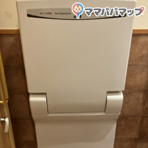 コメダ珈琲店　北見夕陽ヶ丘店のオムツ替え台情報 画像1