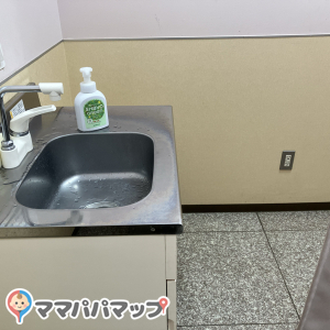 バースデイ牧の原(1F)の授乳室・オムツ替え台情報 画像3