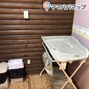 秋吉台自然動物公園 サファリランド(お土産コーナー)の授乳室・オムツ替え台情報 画像2