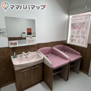 カインズホーム 神戸深江浜店(1F)の授乳室・オムツ替え台情報 画像2