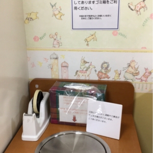 ゴミ袋とゴミ箱