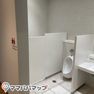 周南市立徳山駅前図書館(2F)の授乳室・オムツ替え台情報 画像5