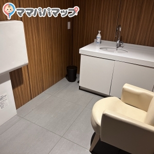 ネクステージ幕張店(1F)の授乳室・オムツ替え台情報 画像1