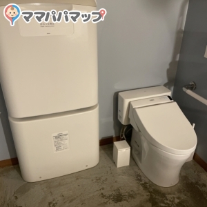 FUGLEN COFFEE ROASTERS(1F)の授乳室・おむつ替え台の写真(2枚目)