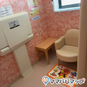 子育て支援センターおおくぼ(1F)の授乳室・オムツ替え台情報 画像4