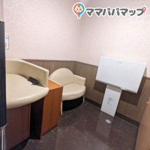 フレスタ安芸　府中店の授乳室・オムツ替え台情報 画像3