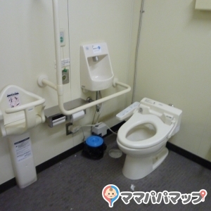 徳力公団前駅（改札内）のオムツ替え台情報 画像2