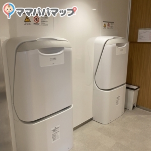 ビックカメラ4F女子トイレ内(4F)の授乳室・オムツ替え台情報 画像3