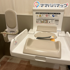 タリーズコーヒー 石神井公園店(1F)の授乳室・おむつ替え台の写真(1枚目)