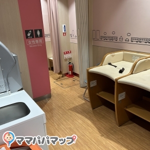 JR品川駅内ベビー休憩室の授乳室・オムツ替え台情報 画像7