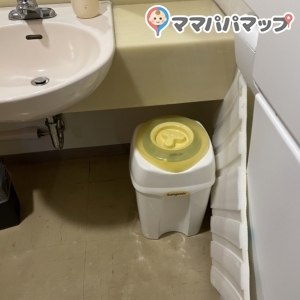 たてやま温泉 千里の風(1F)のオムツ替え台情報 画像1