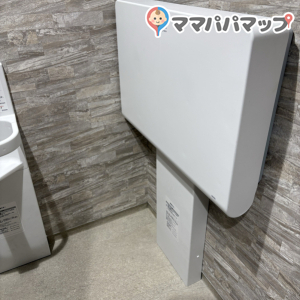 TOCビル(1F)のオムツ替え台情報 画像3