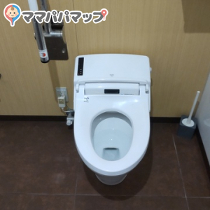 ファミリーマート福井大学病院前店のオムツ替え台情報 画像1