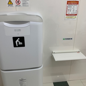 ケーズデンキ　古賀店(1F)のオムツ替え台情報 画像3