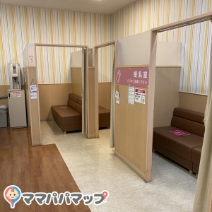 イオン三好店(2階 赤ちゃん休憩室)の授乳室・オムツ替え台情報 画像9