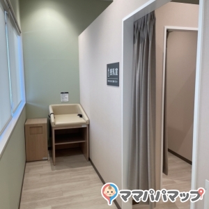 アカチャンホンポ ニトリモール宮崎店(1F)の授乳室・オムツ替え台情報 画像1