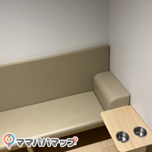 〒567-0888 大阪府茨木市駅前３丁目９−４５ おにクル(4F)の授乳室・オムツ替え台情報 画像1