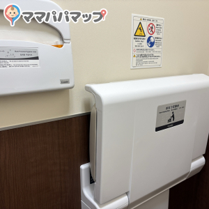 バースデイ観音新町店の授乳室・オムツ替え台情報 画像1
