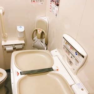 サイゼリヤ茗荷谷店(1F)のオムツ替え台情報 画像3