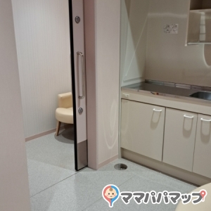 JR大阪駅西口構内（うめきた新駅）の授乳室情報 画像1