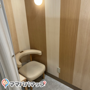 ベビーカーも入れそうな広さでした。