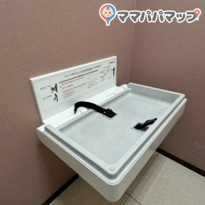 バースデイ行橋店の授乳室・オムツ替え台情報 画像2