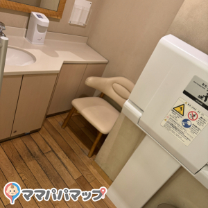 玉川高島屋南館(4F 女性トイレ)の授乳室・オムツ替え台情報 画像1