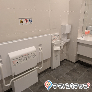 北海道庁赤れんが庁舎（旧本庁舎）(1F)の授乳室・おむつ替え台の写真(4枚目)