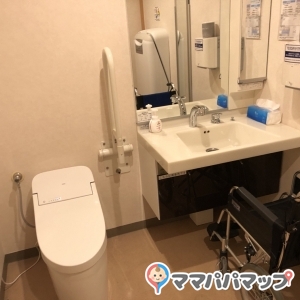 TOTO大田ショールームのオムツ替え台情報 画像2