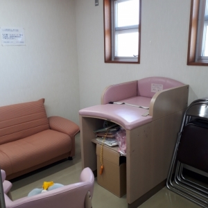 とくしま動物園(正面入口を入ってすぐ右側、管理事務所1階)の授乳室・オムツ替え台情報 画像6