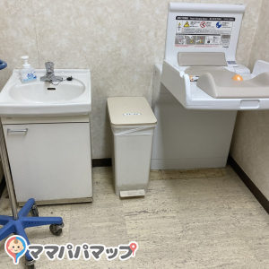 1階総合受付横