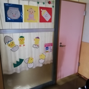 外から見た入り口